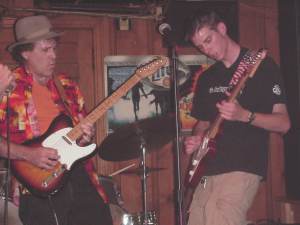 Hot Texas Guitar at Carter's Place in Lockport, Illinois.